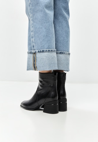 Bottines CESARE GASPARI en noir