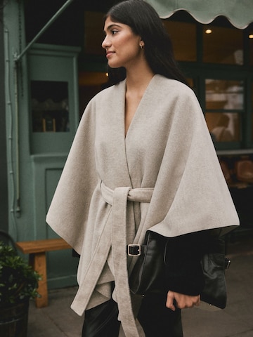 Next Кейп в Бежевый