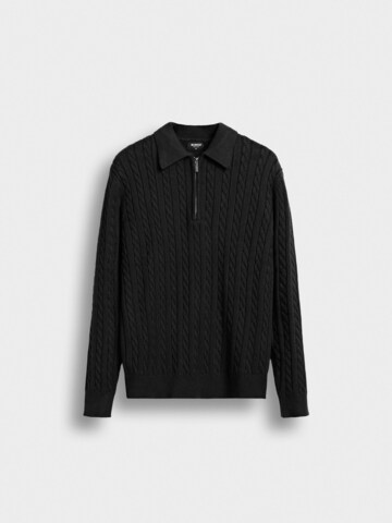 Burocs Sweater in Black: front
