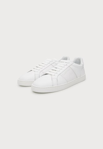 Valentino Shoes Σνίκερ χαμηλό 'BAJA' σε λευκό: μπροστά
