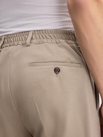 JOOP! Regular Hose in Beige