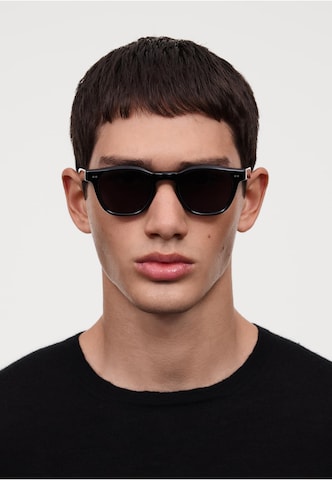 CHIMI Sonnenbrille in Schwarz: Vorderseite