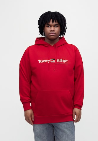 Bluză de molton de la TOMMY HILFIGER pe roșu