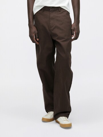 GAP Regular Trousers in Grey: front