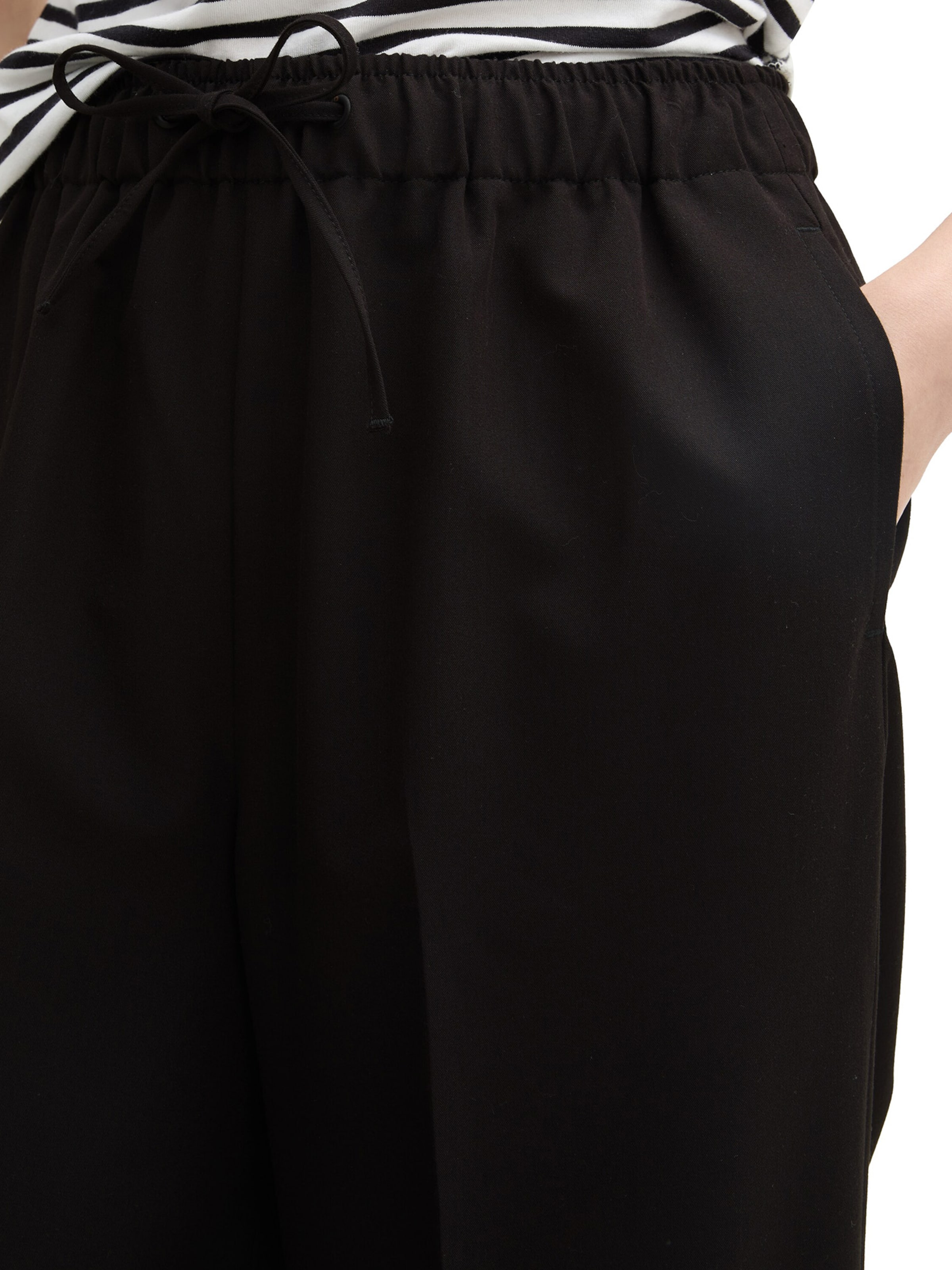 juoda TOM TAILOR DENIM Laisvas Kelnės su kantu