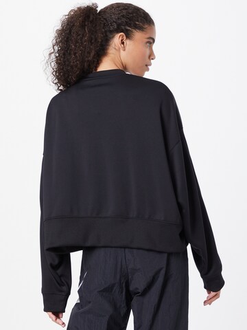 Nike Sportswear Sweatshirt in Schwarz