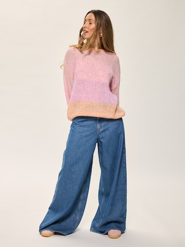 Kamila Šikl Пуловер в оранжево