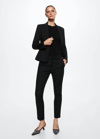 MANGO Normalny krój Spodnie w kant 'Cofi' w kolorze czarny