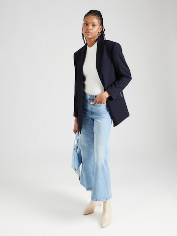 FRAME Bootcut Jeans in Blau