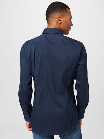 mėlyna HUGO Priglundantis modelis Marškiniai 'Kenno'