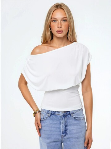 Camicia da donna di Hiccup in bianco: frontale