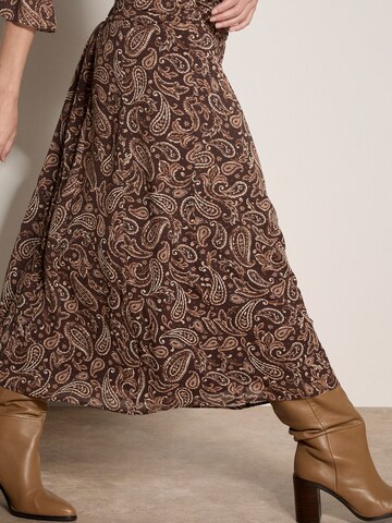 Apricot Rok ' ' in Bruin