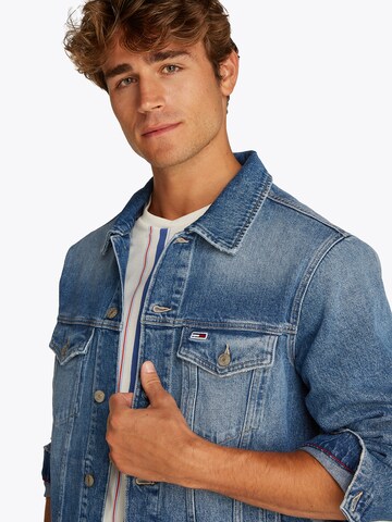 Tommy Jeans Övergångsjacka 'RYAN' i blå