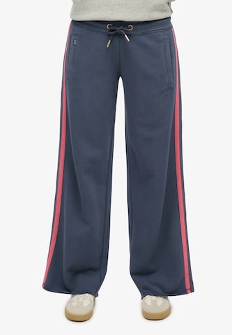 Wide Leg Pantalon 'Essentials' Superdry en bleu : devant
