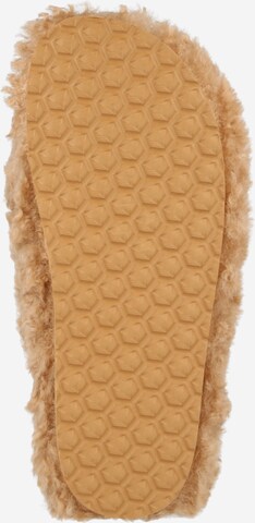 STEVE MADDEN Slipper in Beige