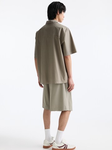 Comfort fit Camicia di Pull&Bear in grigio