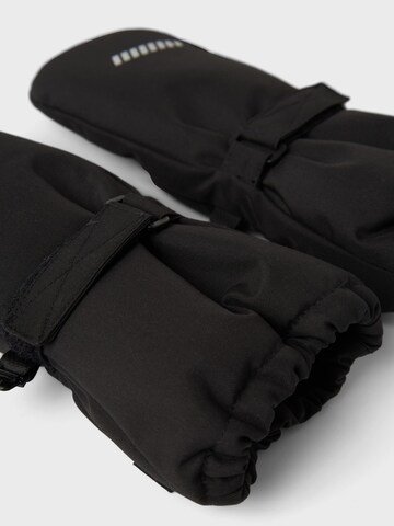 NAME IT Gloves in Black