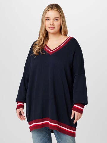 Tommy Hilfiger Curve Sweater in Blue: front