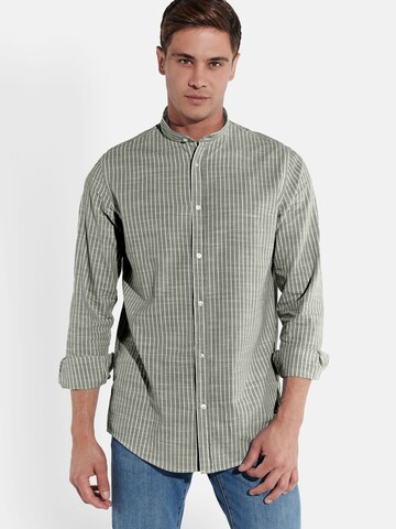 Coupe regular Chemise Steffen Klein en vert : devant