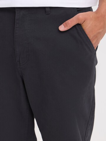 BLEND Loosefit Chinohousut 'BHNatan' värissä sininen