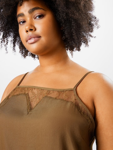 ABOUT YOU Curvy Top 'Kiara' in Brown