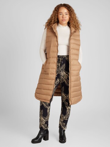 Gilet 'MELODY' ONLY Carmakoma en marron : devant