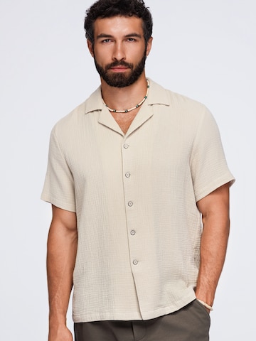 Coupe regular Chemise Ombre en beige
