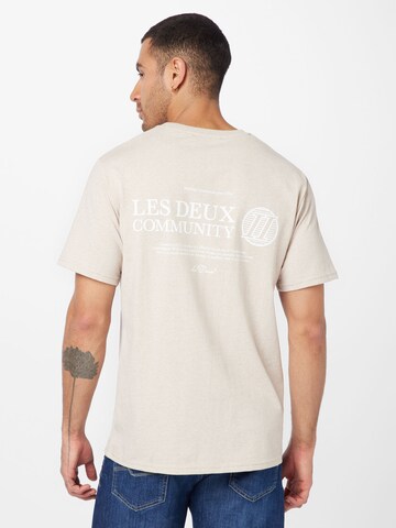 Les Deux T-Shirt in Beige