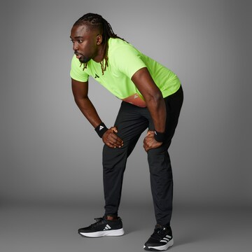 ADIDAS PERFORMANCE Funktionsshirt 'Adizero Essentials' in Grün