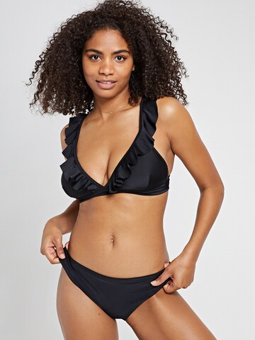 melns Shiwi Trijstūra formas Bikini augšdaļa 'Panama': no priekšpuses