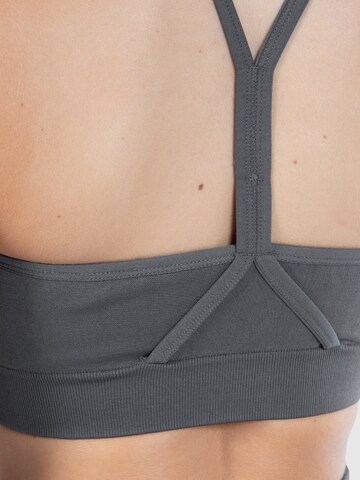 Smilodox Bralette Sports Bra ' Solid Scrunch ' in Grey