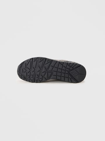 Sneaker low 'Uno' de la SKECHERS pe negru