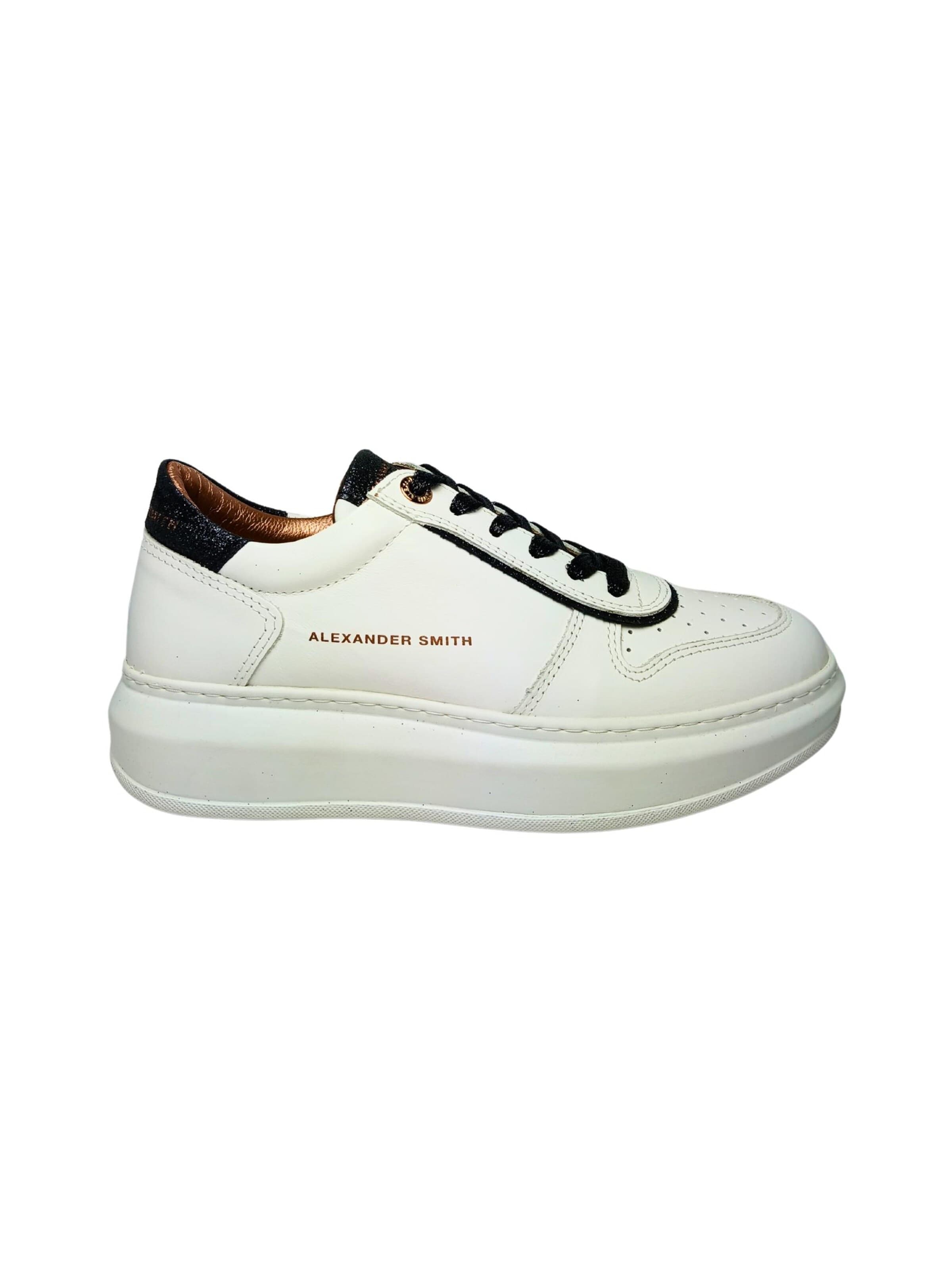 Sneaker bassa di Alexander Smith in bianco: frontale