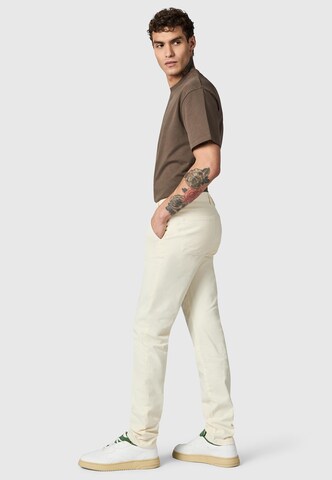Slimfit Pantaloni chino 'Astron' di Peak Time in bianco
