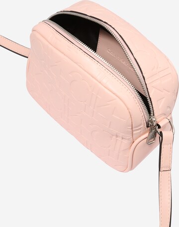 Calvin Klein Jeans Crossbody Bag in Pink