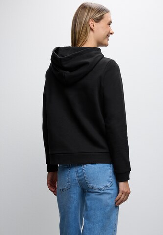 STREET ONE Sweatshirt in Schwarz