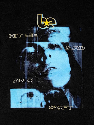 Rockshirts Shirt 'Billie Eilish Hit Me Hard And Soft' in Black