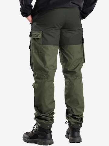 normani Regular Outdoor Pants 'Leviathan' in Green