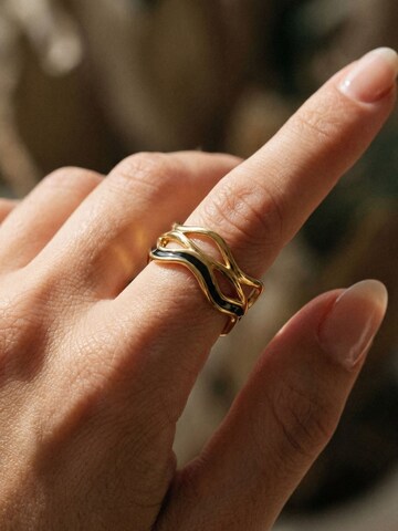Nemomatheo Ring 'Tidal Wave' in Gold