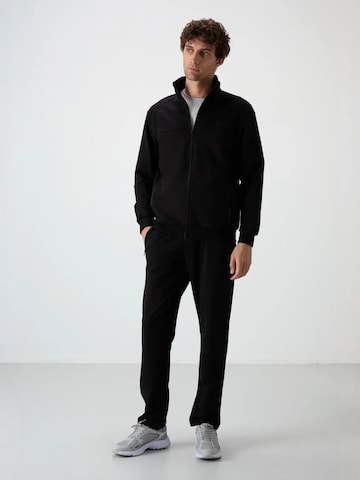 Tommy Life - Fato de jogging em preto: frente