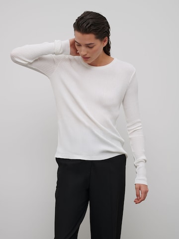 Pullover 'Juna' di RÆRE by Lorena Rae in bianco