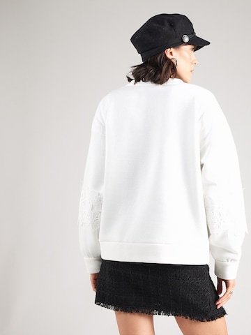 VILA - Sudadera 'VIBRODA' en blanco