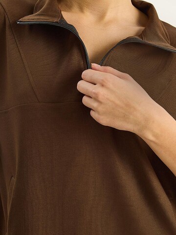 Felpa di Bianco Lucci in marrone