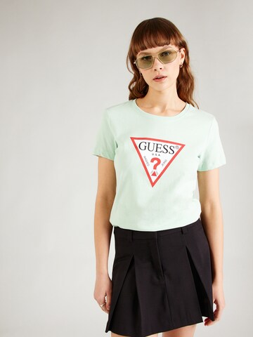 T-shirt GUESS en vert : devant