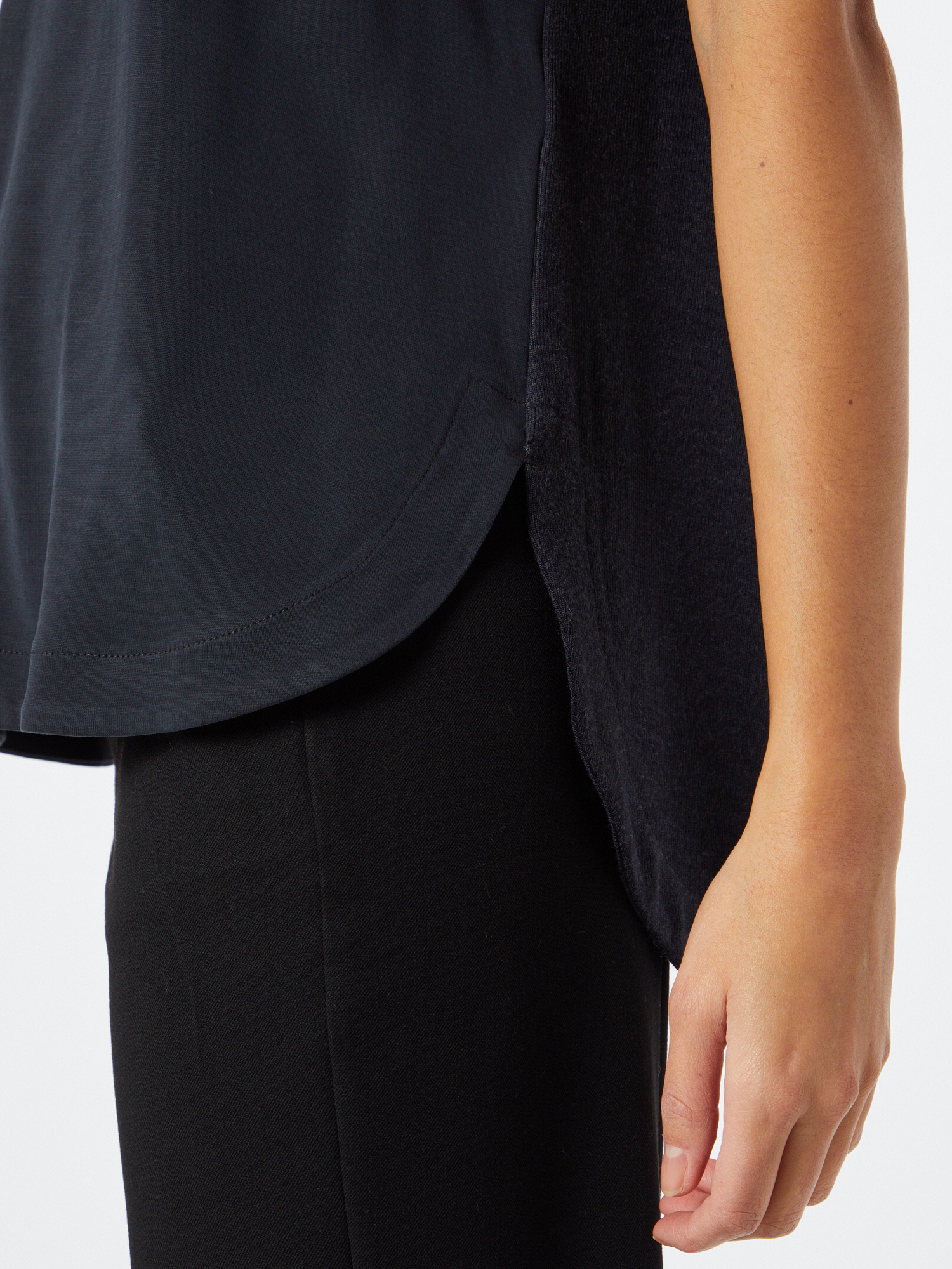 ESPRIT T-Shirt in Schwarz ESPRIT T-Shirt in Schwarz