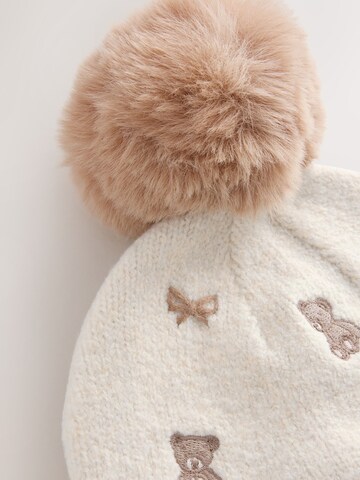 Next Muts in Beige
