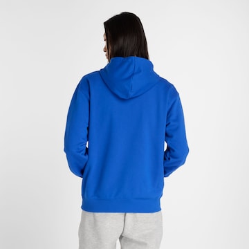 new balance Sweatshirt 'Essentials' in Blauw