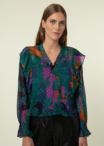 FRNCH PARIS Blouse 'Janet ' in Green: front