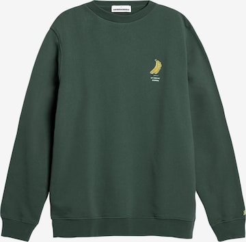 ARMEDANGELS Sweatshirt ' BAARO ' in Groen: voorkant