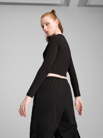 PUMA - Blusa 'Puma Wardrobe Ess Longsleeve Baby Tee' en negro